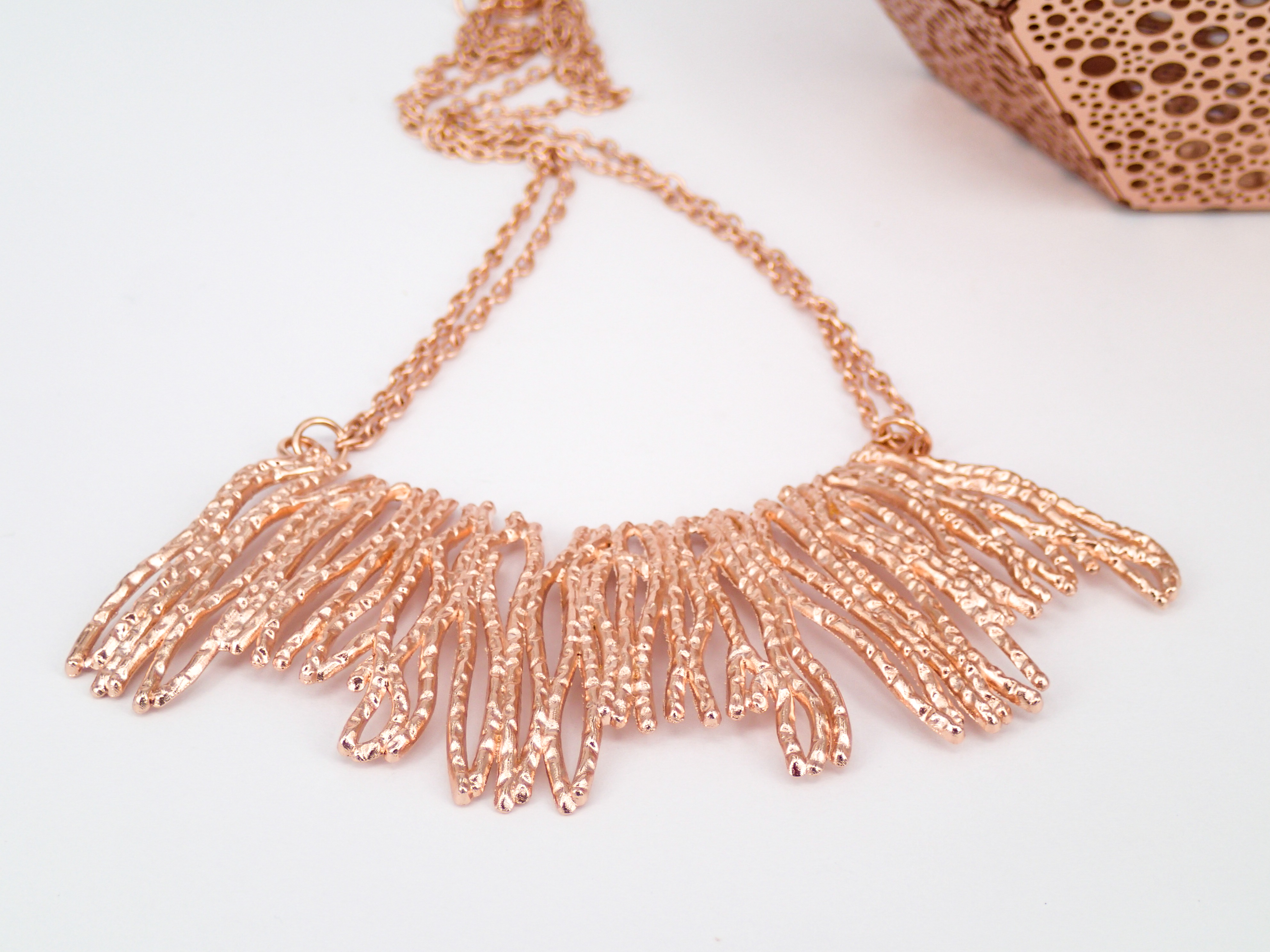 One Line Artist Statement : Halsband statement roséguld line by maria