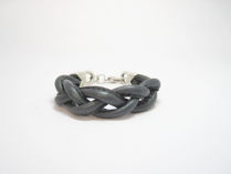 Armband Jennifer Mörkgrå