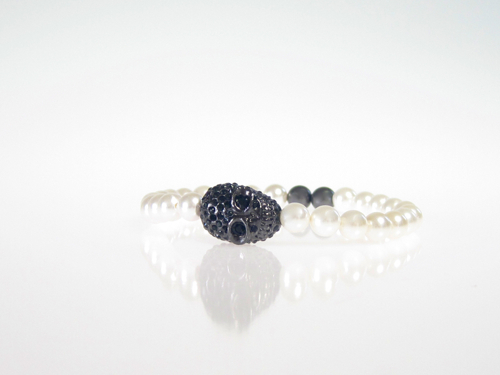 Armband Skull Svart South Sea Shell Vit